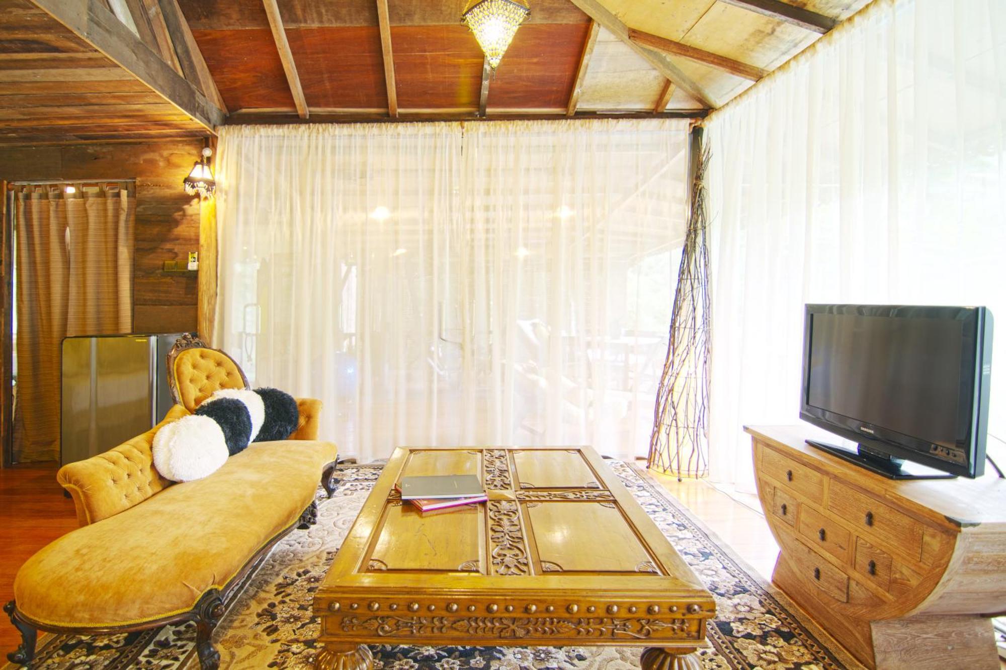 Fig Tree Hills Resort Bayan Lepas Phòng bức ảnh